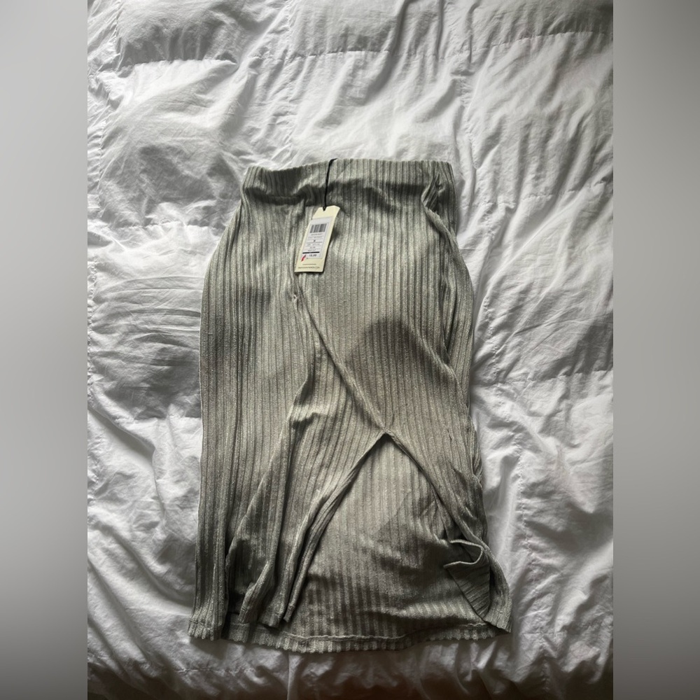 Super stretchy and comfy grey maxi skirt with a side slit. From Greece!